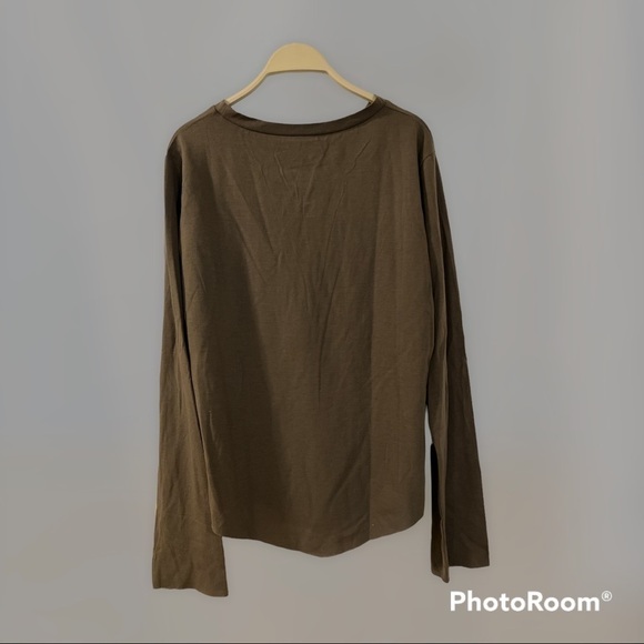 Long sleeve front pocket shirt size 2XL - Picture 2 of 3